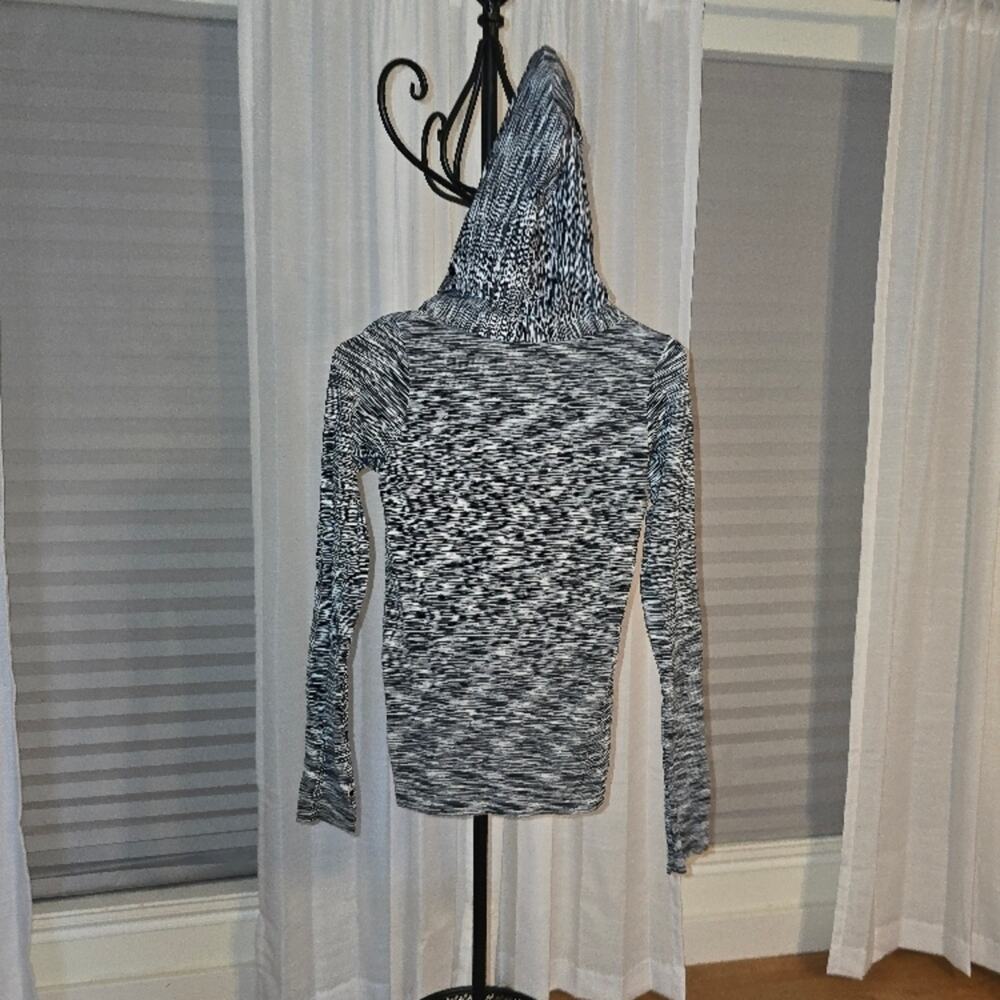 Small Fitness Chic Black and White Knit Hoodie